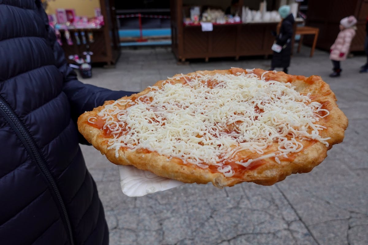 Les astuces pour réussir la cuisson d’une pizza surgelée au micro-ondes